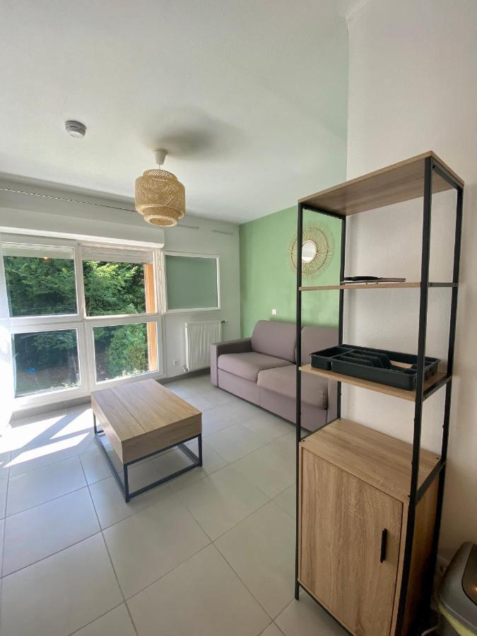 شقة Studio Renove Proche Commodites بيساك المظهر الخارجي الصورة