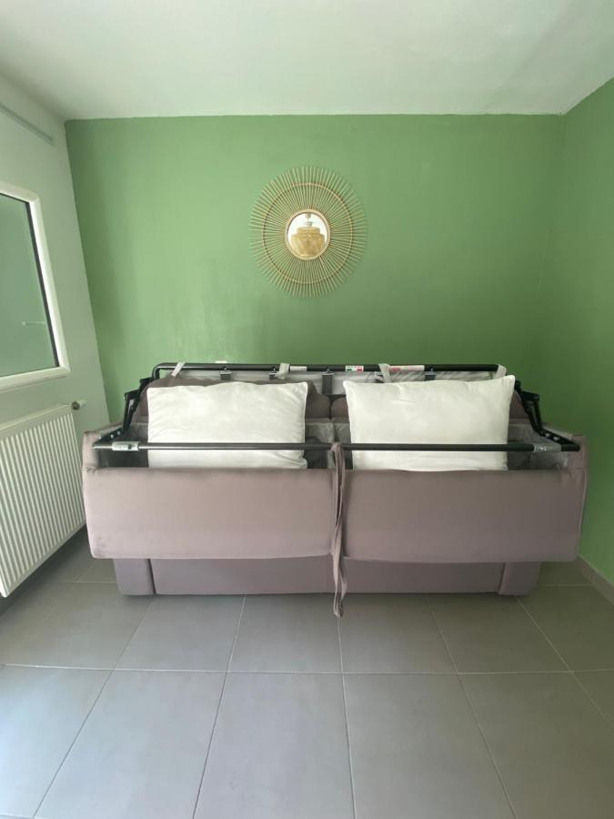 شقة Studio Renove Proche Commodites بيساك المظهر الخارجي الصورة